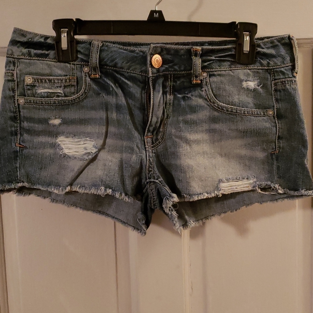 Size 8 American Eagle shorts